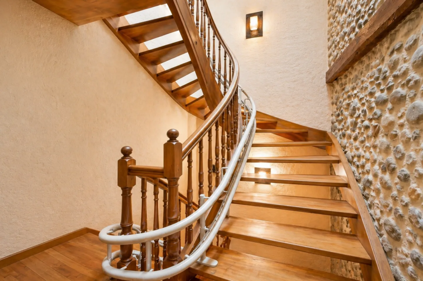 Maison villageoise du XVIIe siècle - Photo 8 sur 10