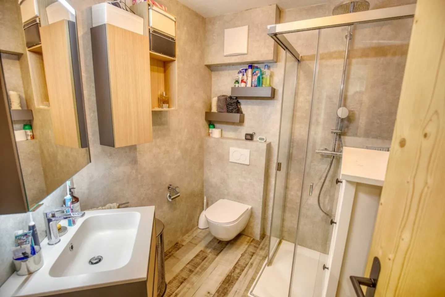 4.5 room apartment in PPE - Excellent rental potential A1 - Photo 5 of 13
