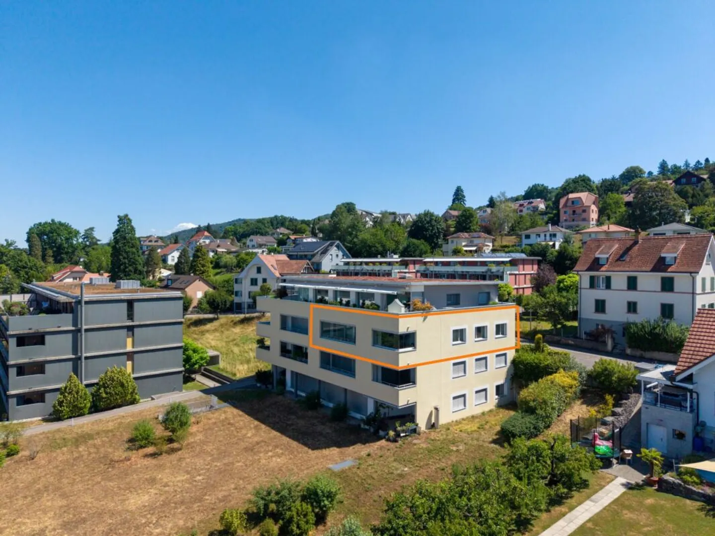Appartamento moderno con balcone - Foto 13 di 13