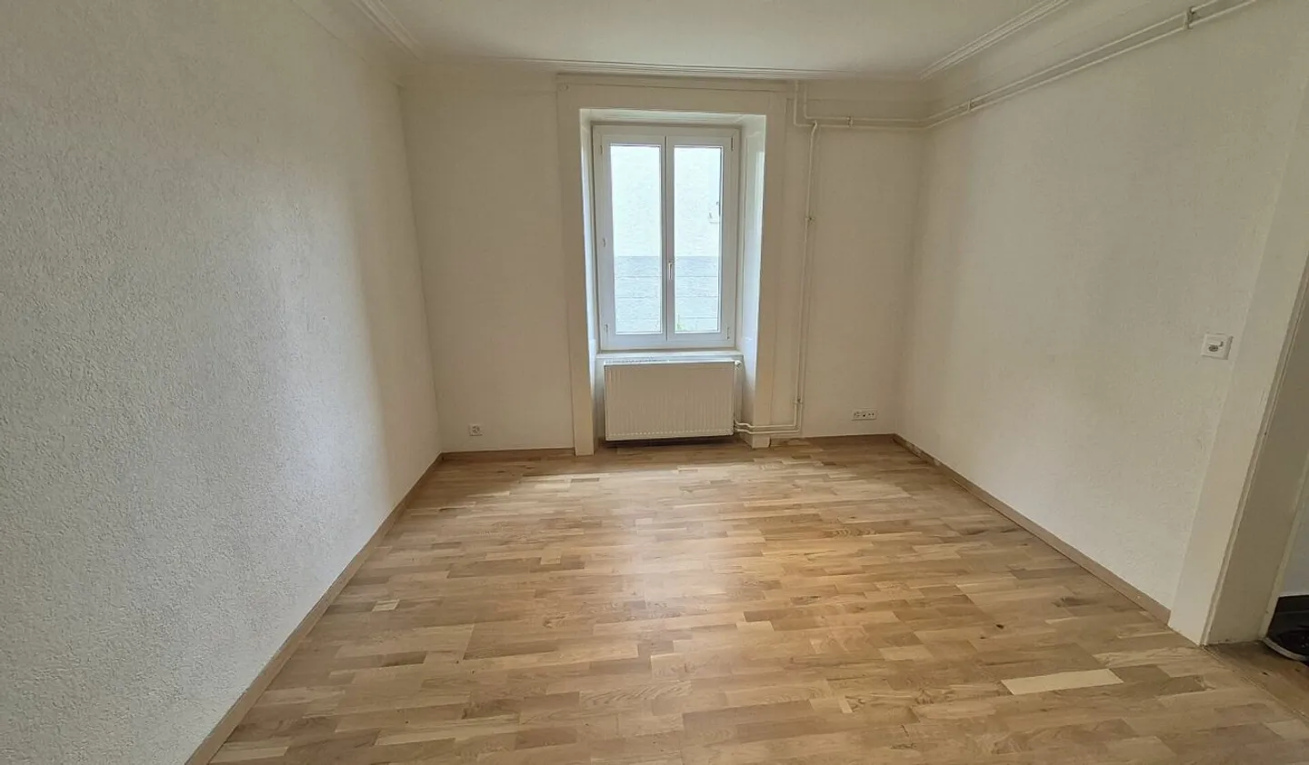Magnifico appartamento di 3.5 stanze a Locle - Foto 7 di 12