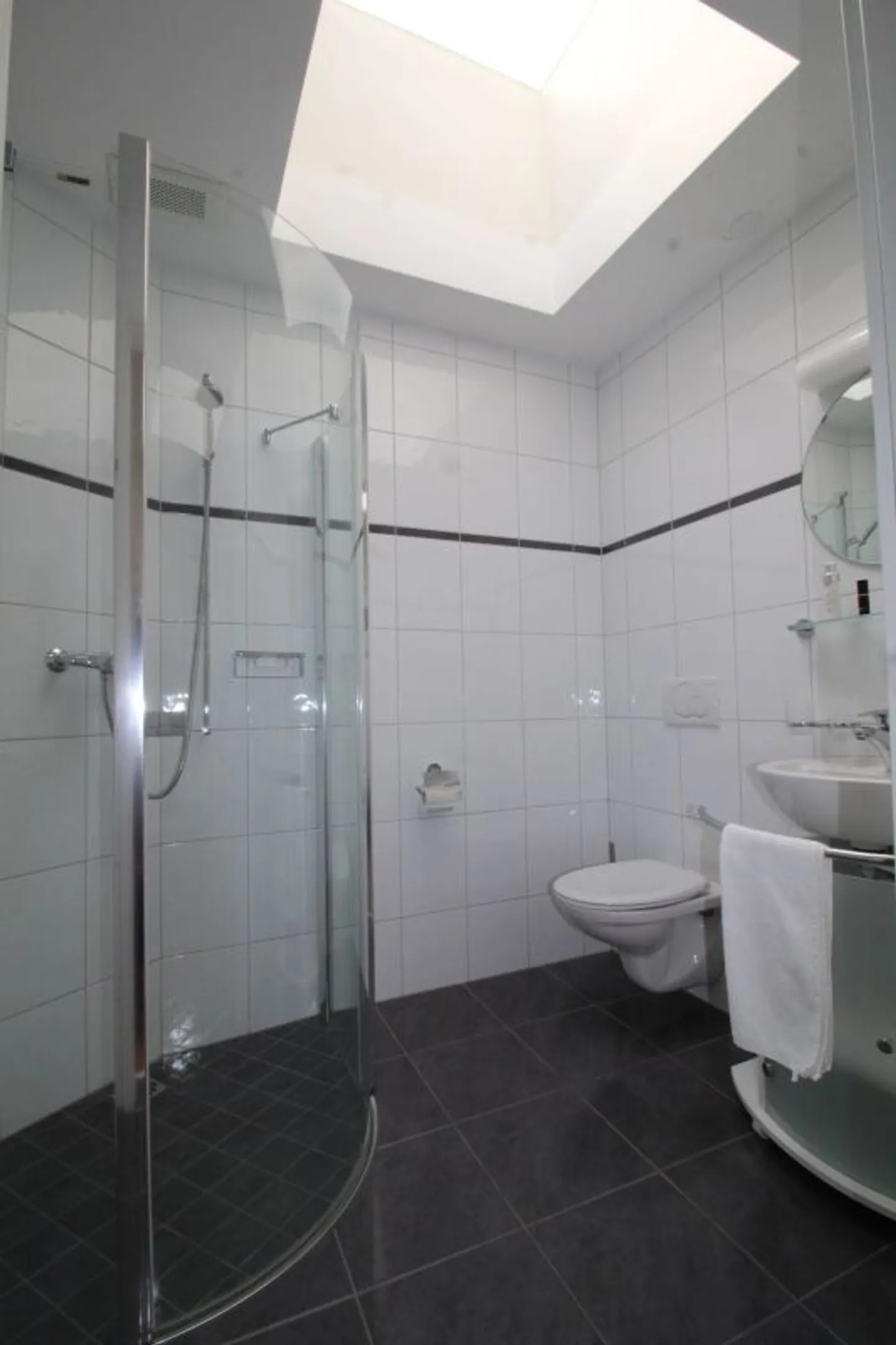 grosszügige 5.5-Zimmer-Gartenwohnung - Foto 9 von 12