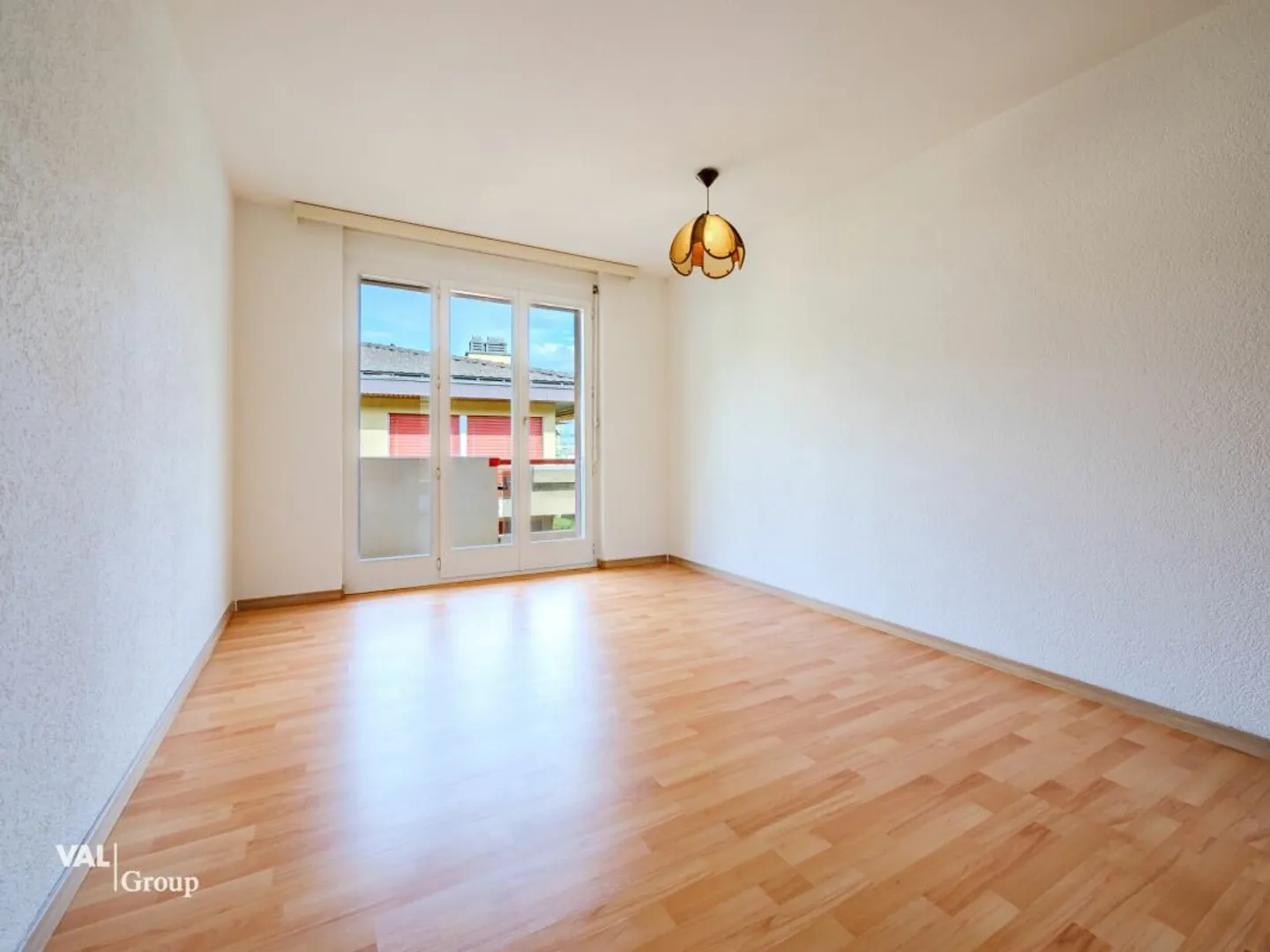 Sunny 4½-room apartment with mountain panorama in Salgesch - Photo 4 of 13