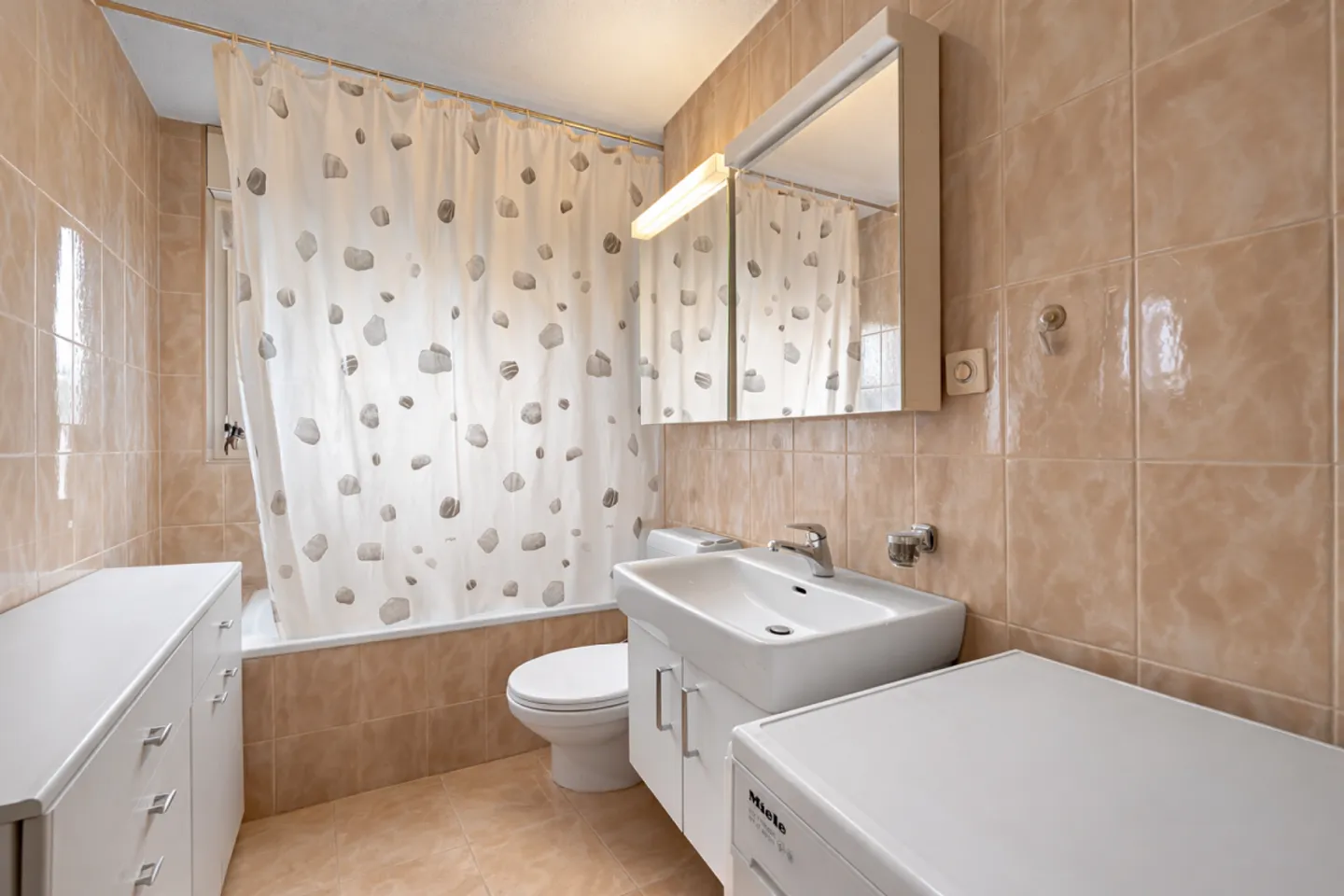 Charming Garden Apartment - Photo 6 of 6