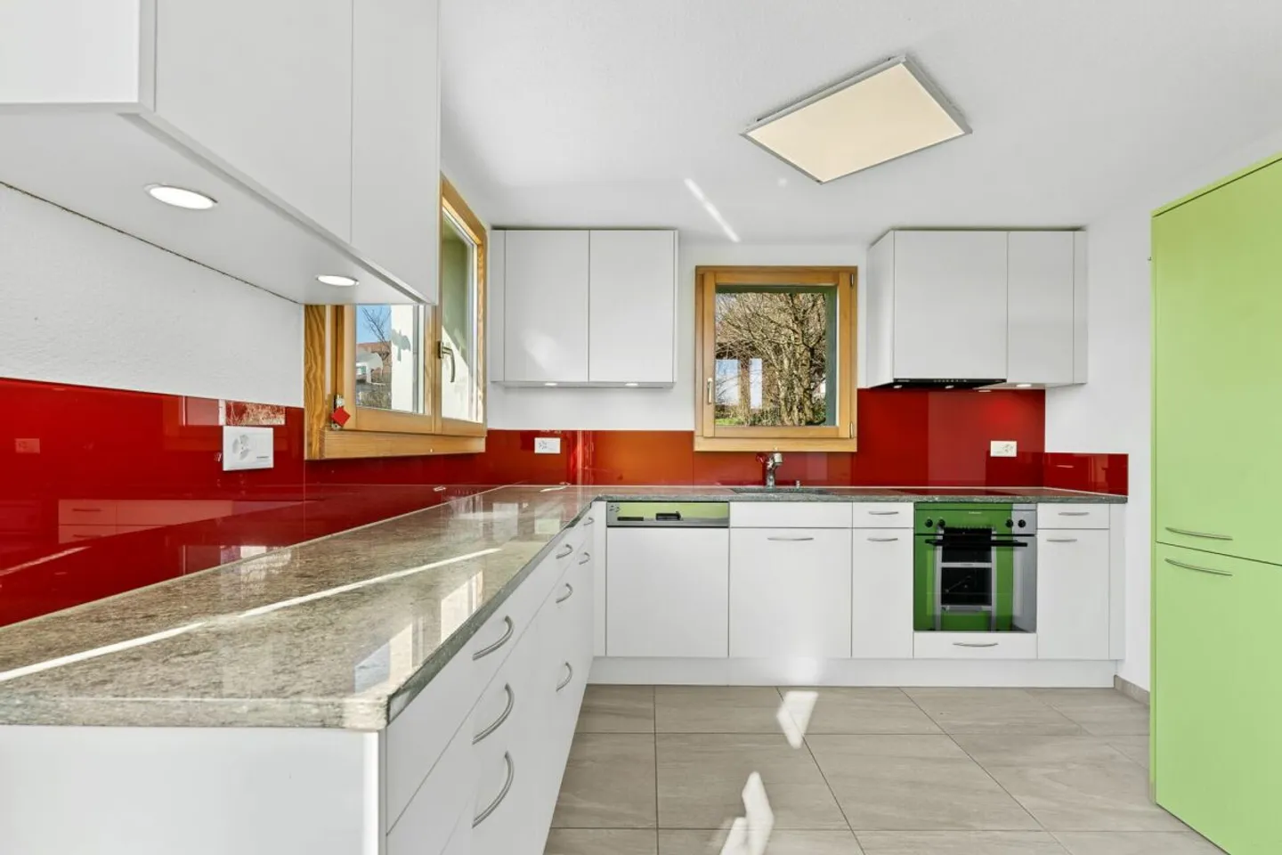 Architecture extraordinaire et grand jardin - Photo 3 sur 13