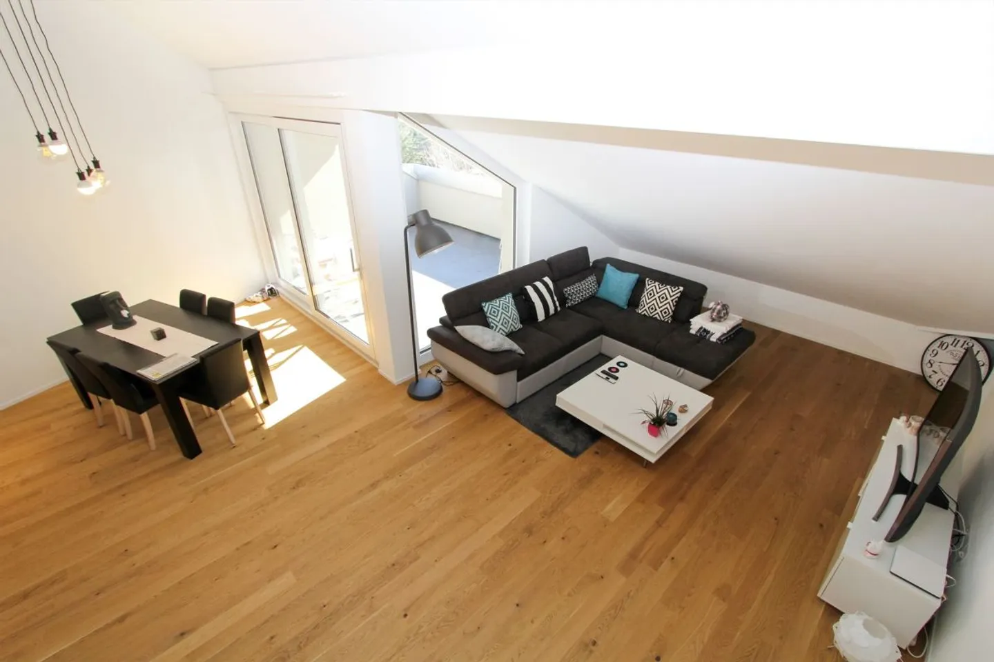 Penthouse sur deux niveaux - belle loggia - Photo 2 sur 13