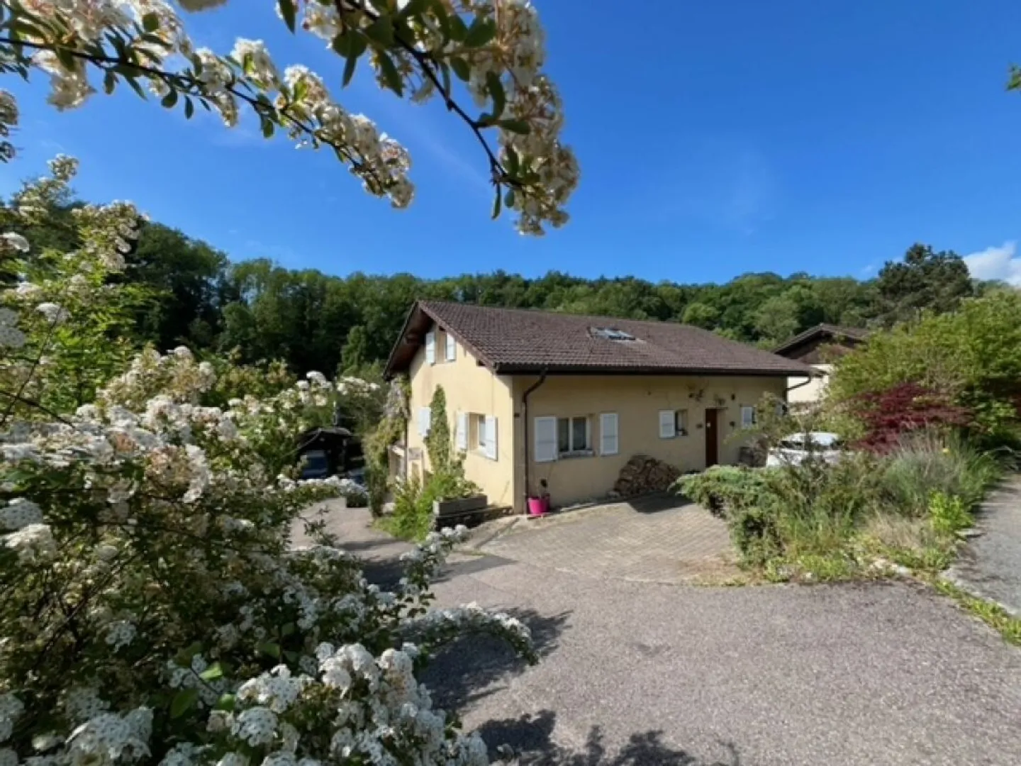 Wunderschöne Villa mit Pool in Valeyres-sous-Montagny - Foto 11 von 13