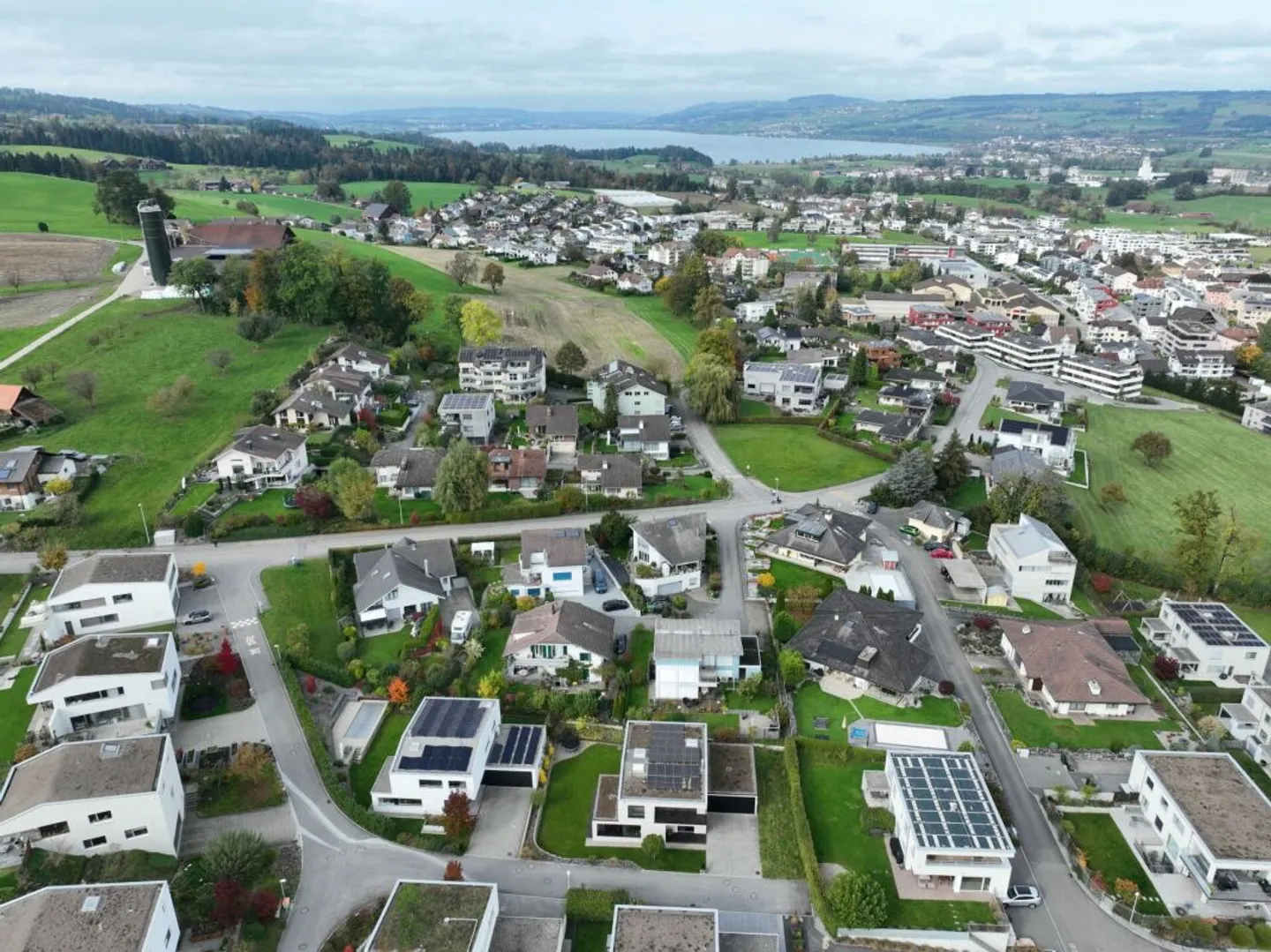 Casa unifamiliare con un giardino incantevole - Foto 10 di 10