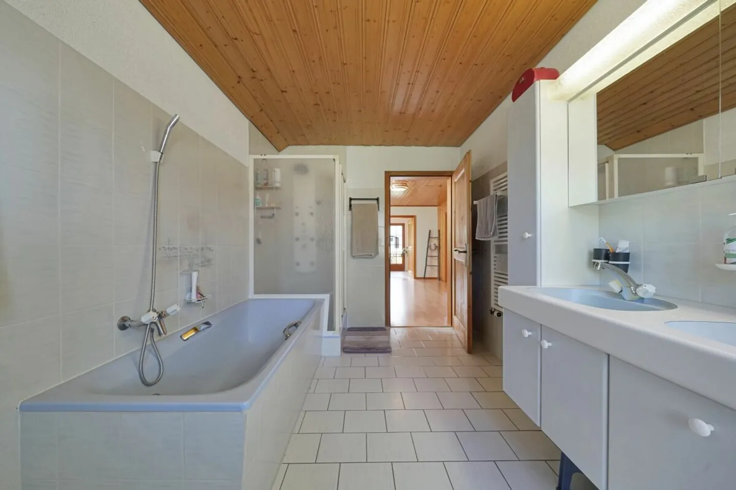 Casa unifamiliare indipendente con giardino in una posizione fantastica - Foto 13 di 13
