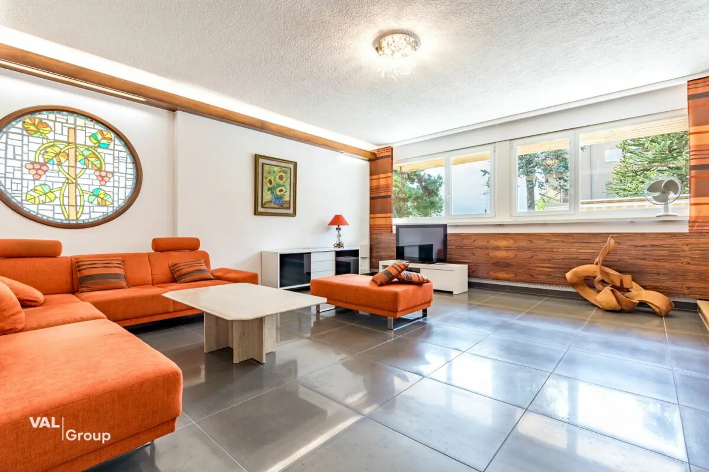 Charming House with Independent Studio - Photo 4 of 13