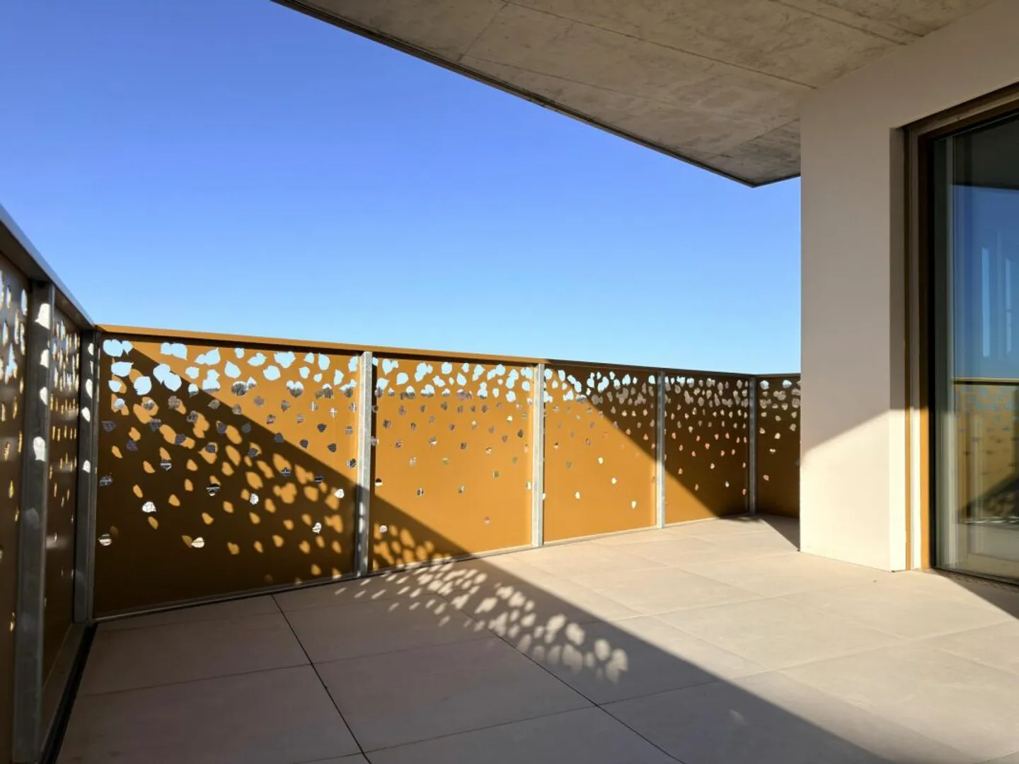 Moderne Wohnung mit Aussicht - Foto 1 von 13