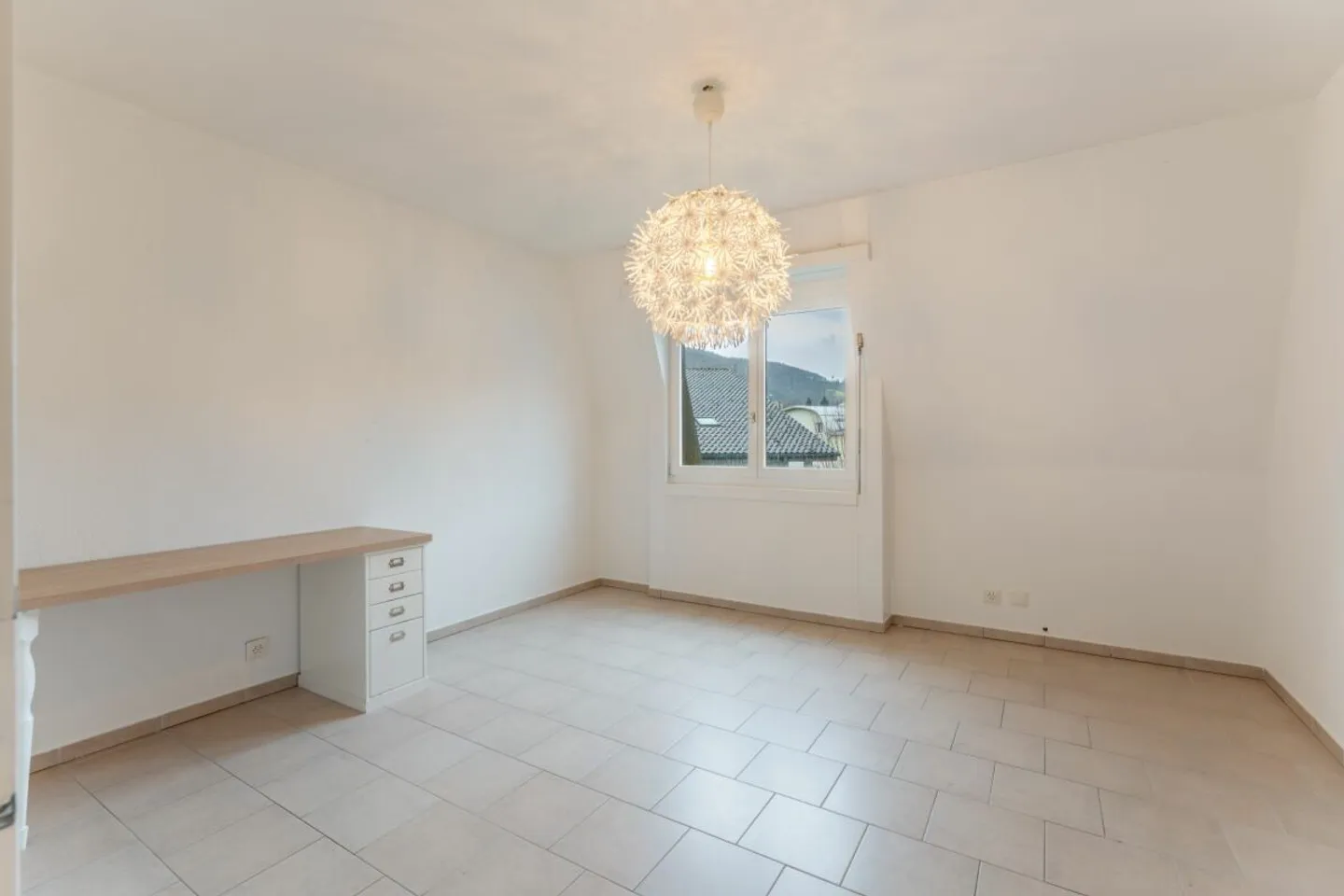 Appartamento familiare Zunzger a prezzi accessibili con 5,5 stanze e 135 m² di superficie abitabile netta / incl. garage e grande cantina - CHF 652'000.- - Foto 6 di 9