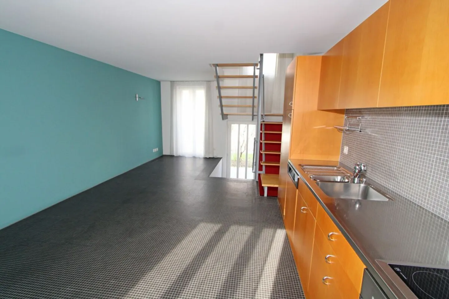 Oltner Original - Charming Townhouse - Photo 4 of 13