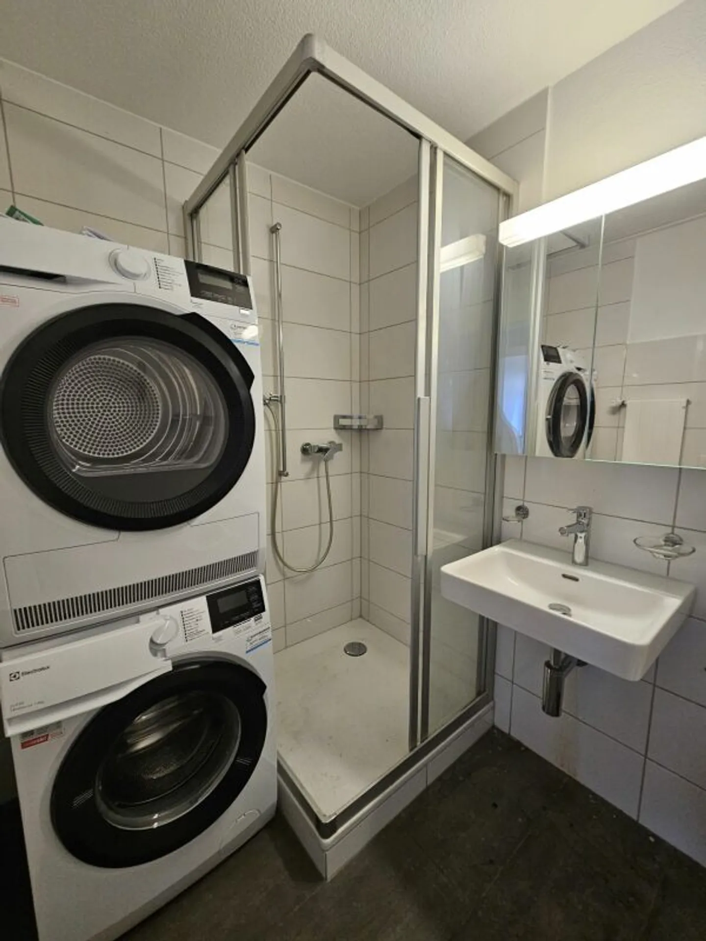 Renovierte 3.0 Zimmer-Wohnung - Foto 3 von 8