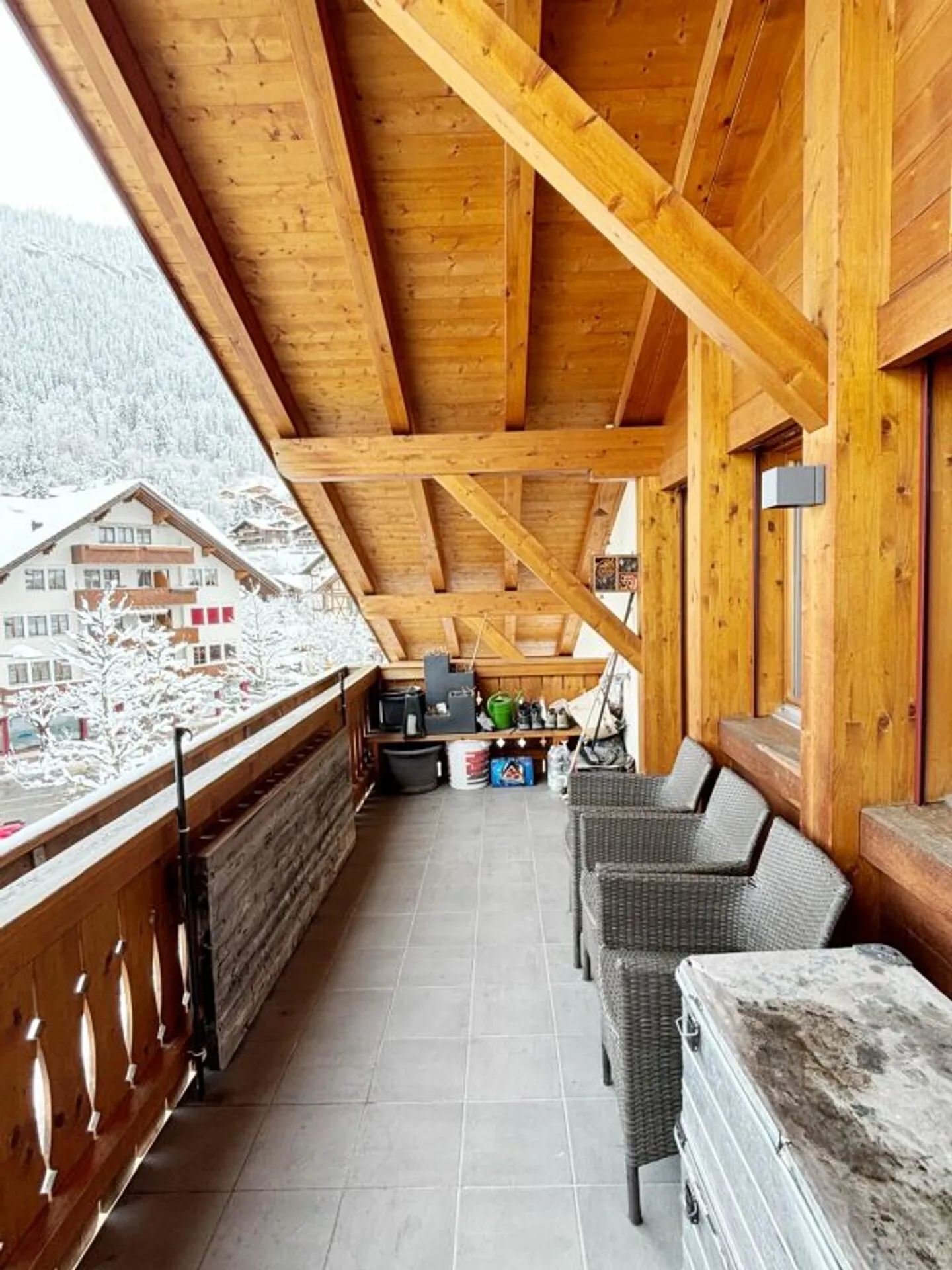 Charmante Chaletwohnung mit Aussicht - Foto 5 von 13