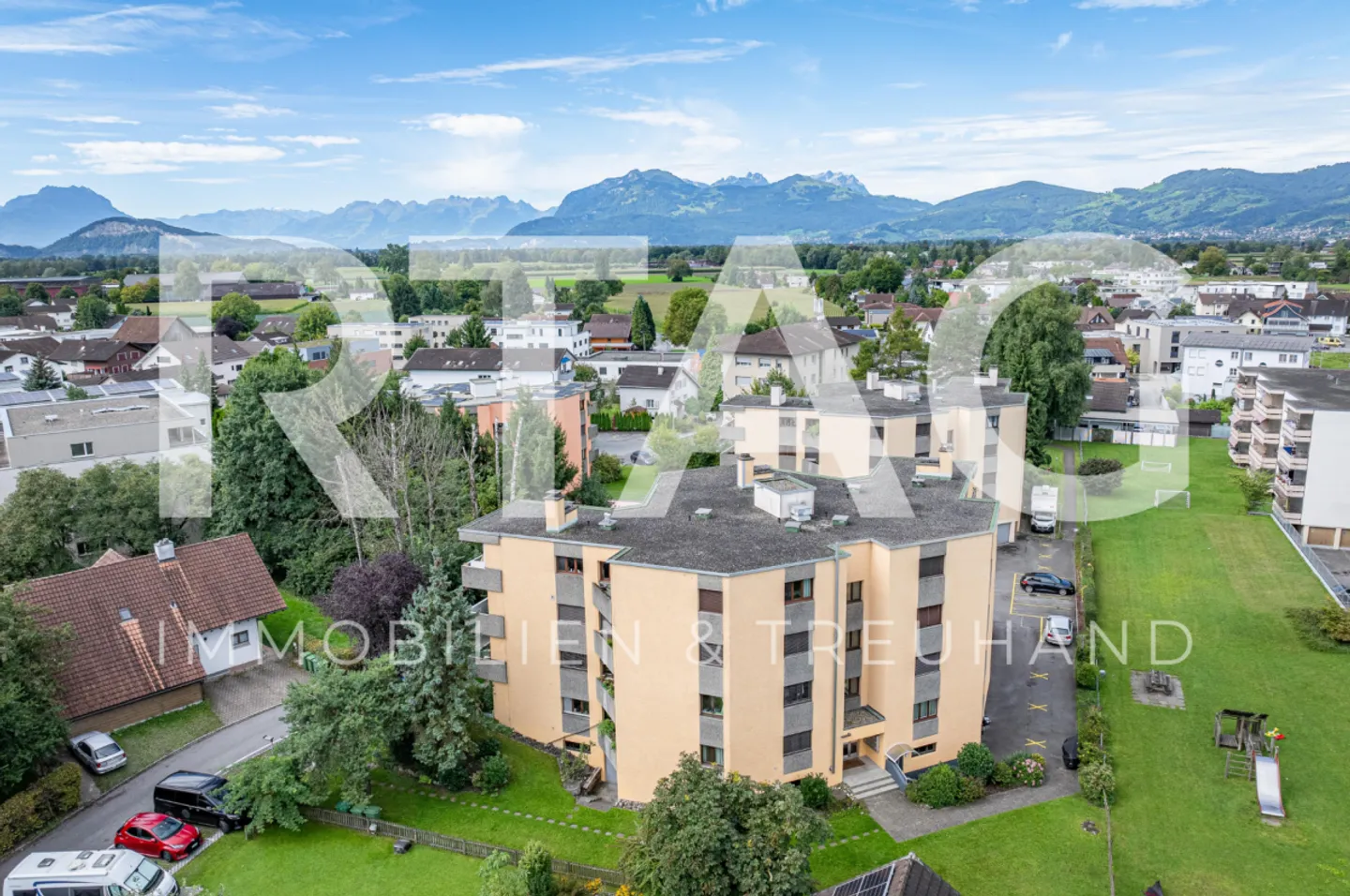 4.5-Zimmer-Gartenwohnung - Foto 1 von 11