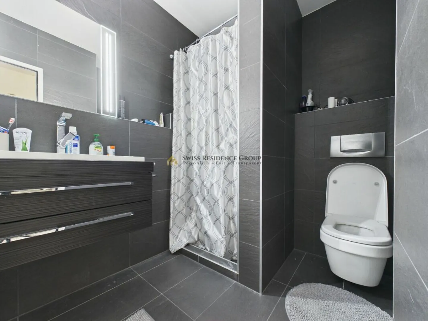 Penthouse exclusif de 5,5 pièces avec vue panoramique et intérieur de haute qualité - Photo 7 sur 8
