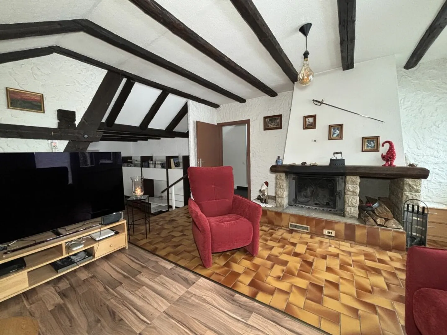 Belle maison familiale avec garages - Photo 4 sur 13