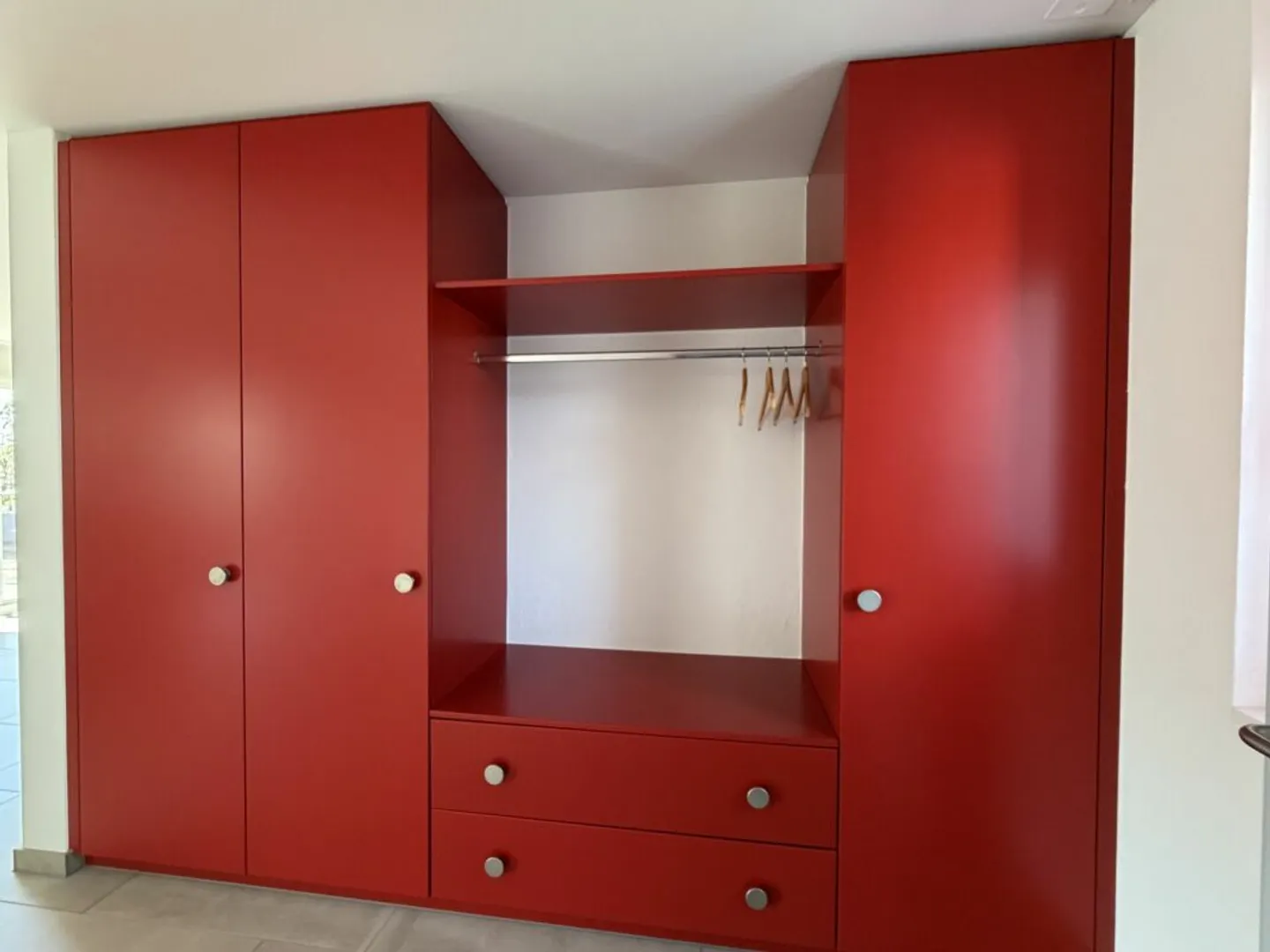 5.5-room penthouse apartment in the center yet in a quiet location with plenty of privacy 126 m2 net living area, more than 100 m2 terrace - Photo 2 of 12