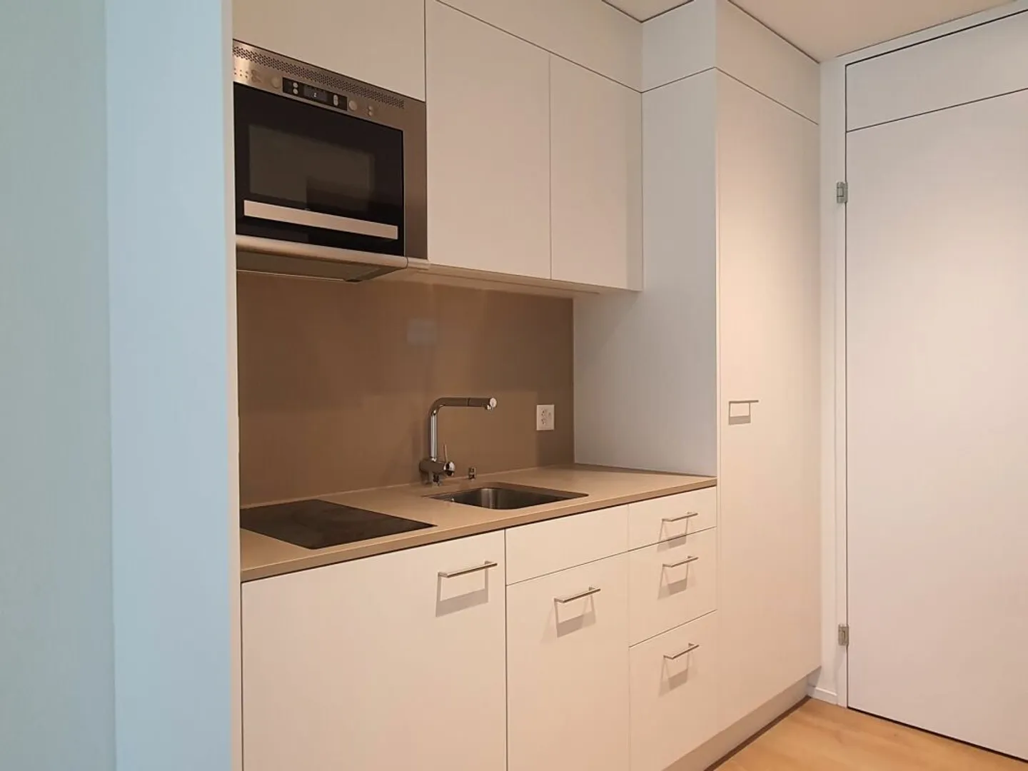 Studio moderne avec services hôteliers - Photo 3 sur 5