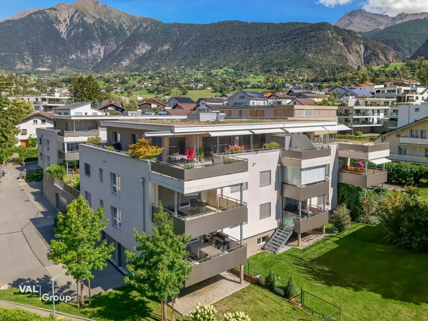 Newly built, bright apartment with generous private green space - Photo 1 of 13