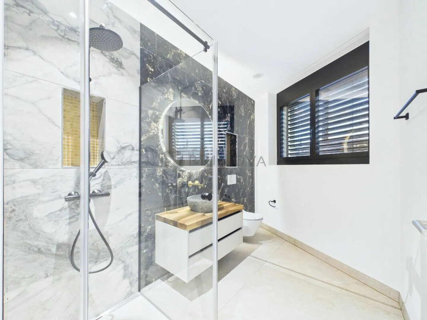 Moderne Terrassenwohnung in Umiken - Foto 11 von 12