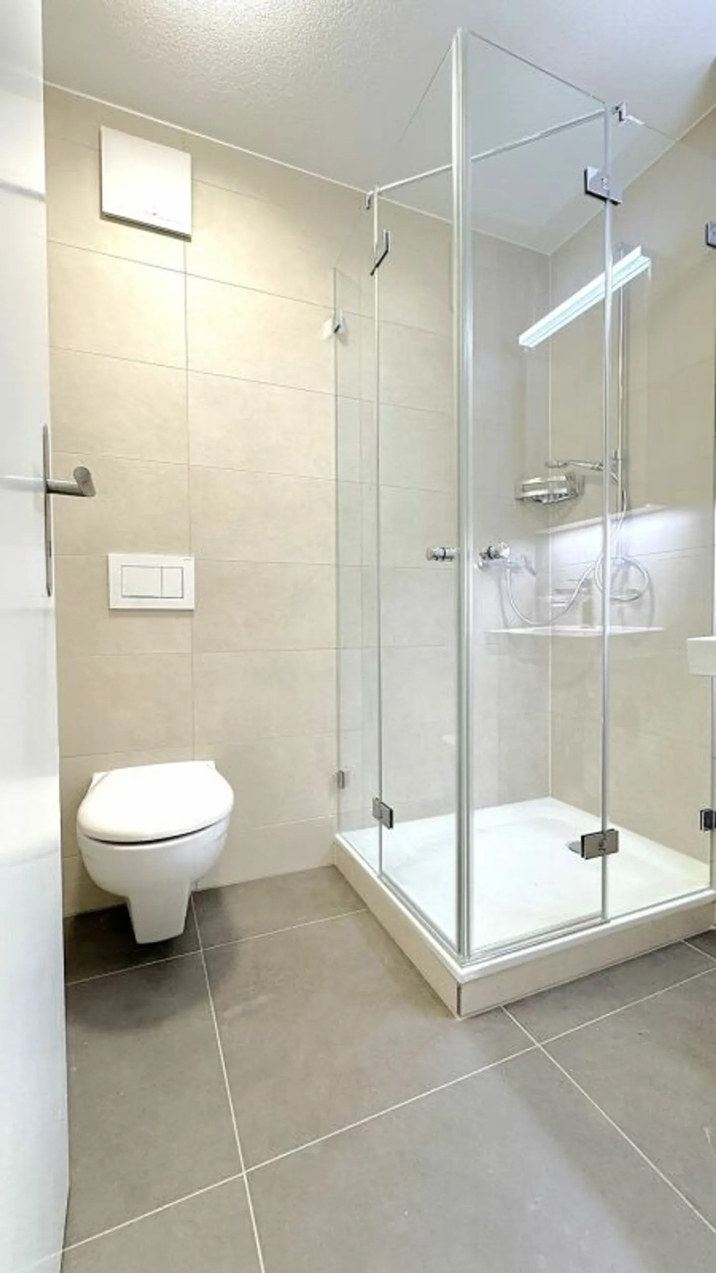 PRIMA UTILIZZO Appartamento 4.5 locali 140 m2 - completamente ristrutturato - 3 balconi - posizione tranquilla a Soletta - Foto 11 di 13