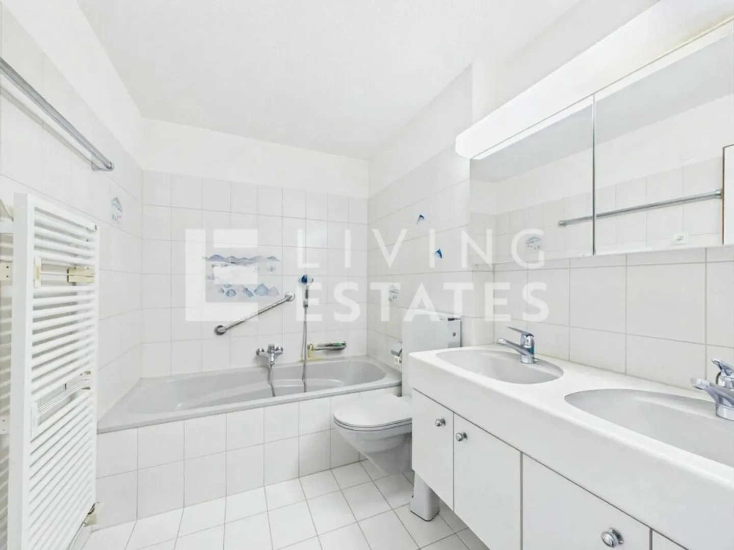 COMFORT APARTMENT - CENTRAL. WELL-MAINTAINED. LIVABLE. - Photo 12 of 13