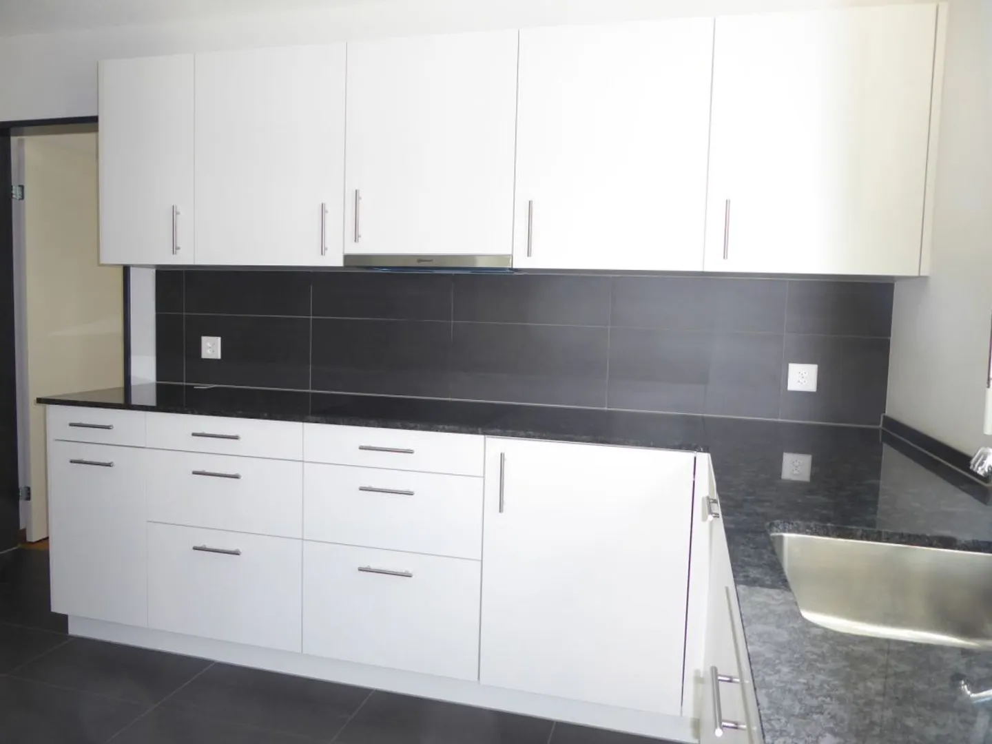 Appartamento moderno 3,5 locali con grande balcone - Foto 8 di 13