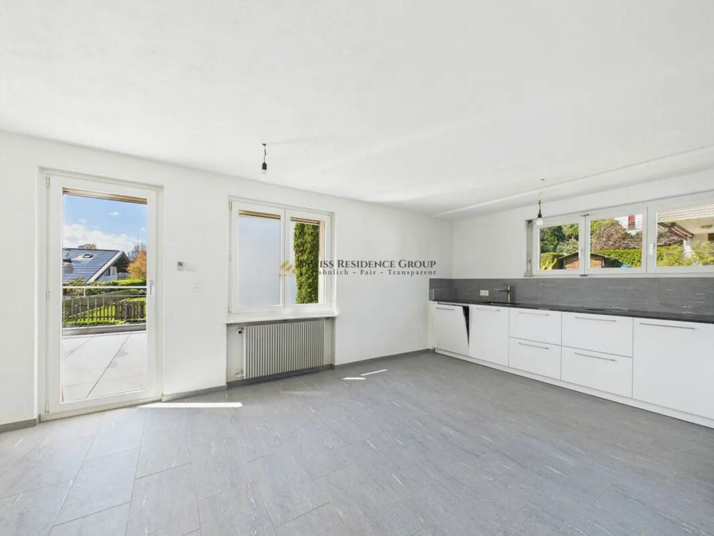 Esclusivo appartamento con terrazza di 5,5 stanze con vista sul lago e sulle montagne a Küssnacht - Foto 3 di 13