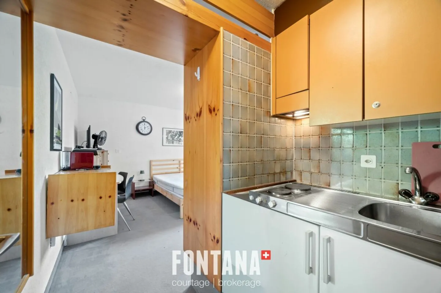 PPE lot consisting of 4 independent studios - Photo 8 of 13