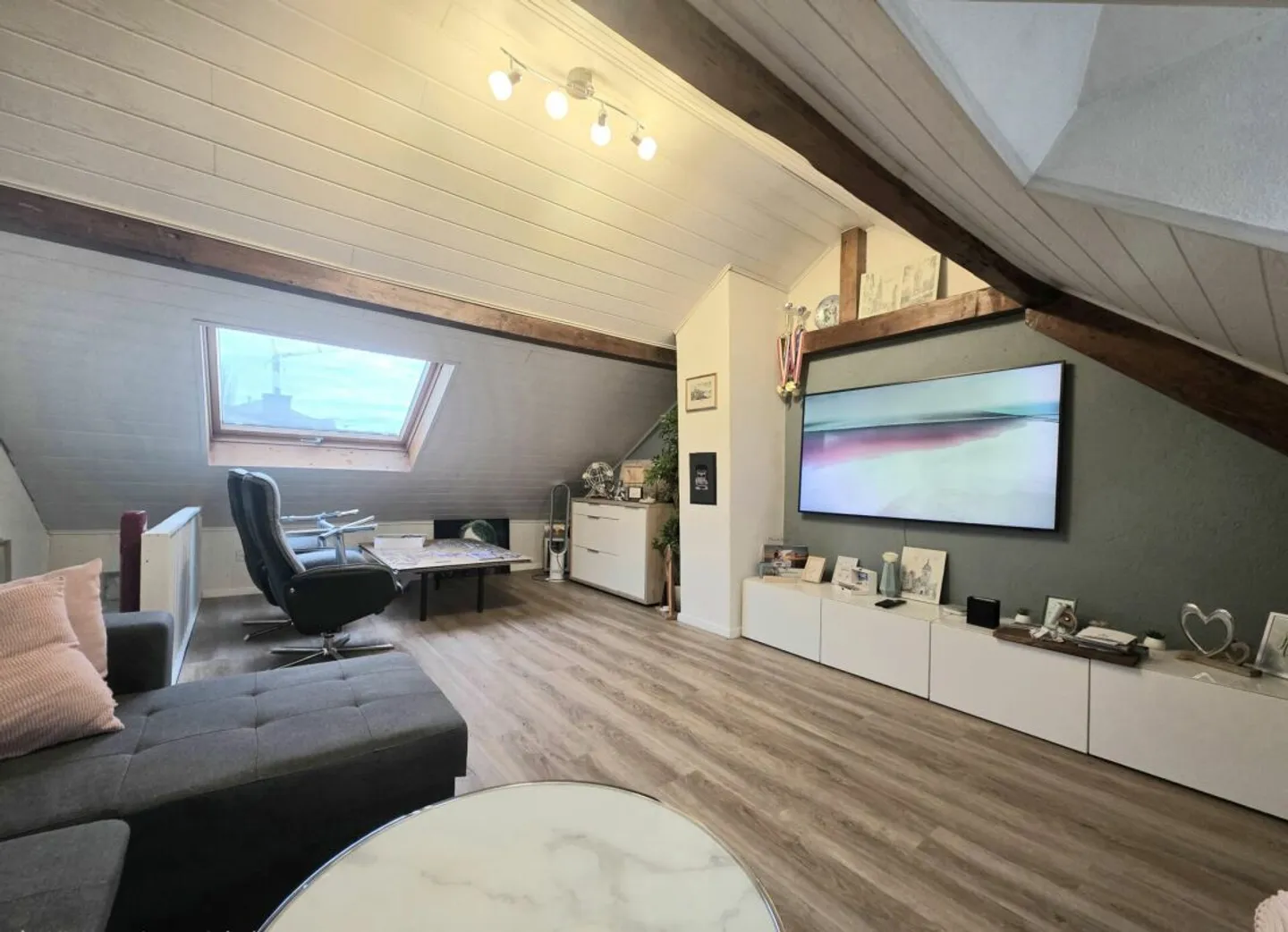 Maison de ville de 4,5 pièces bien entretenue avec patio et salle de loisirs - Photo 12 sur 13