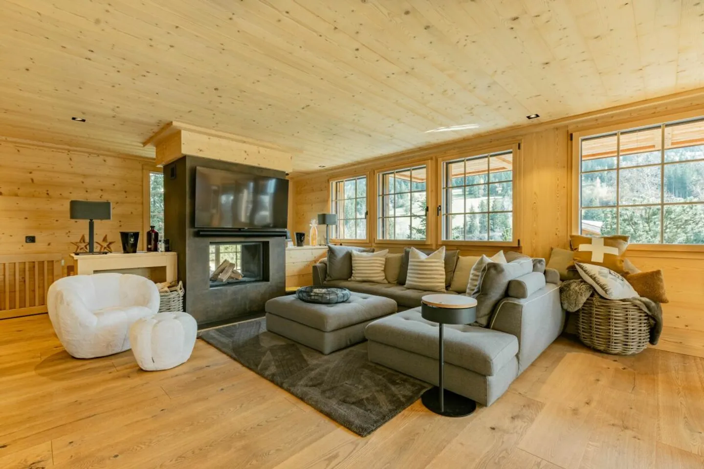 Chalet élégant avec charme alpin moderne à Schönried - Photo 7 sur 13