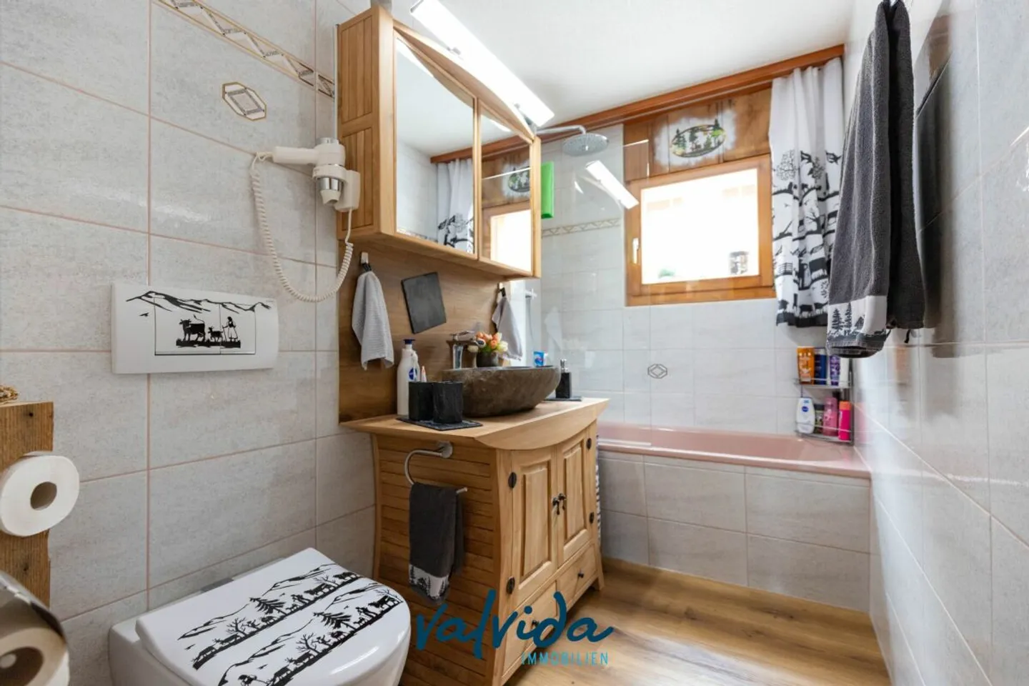 Appartamento Incantevole con Vista Montagna - Foto 7 di 12