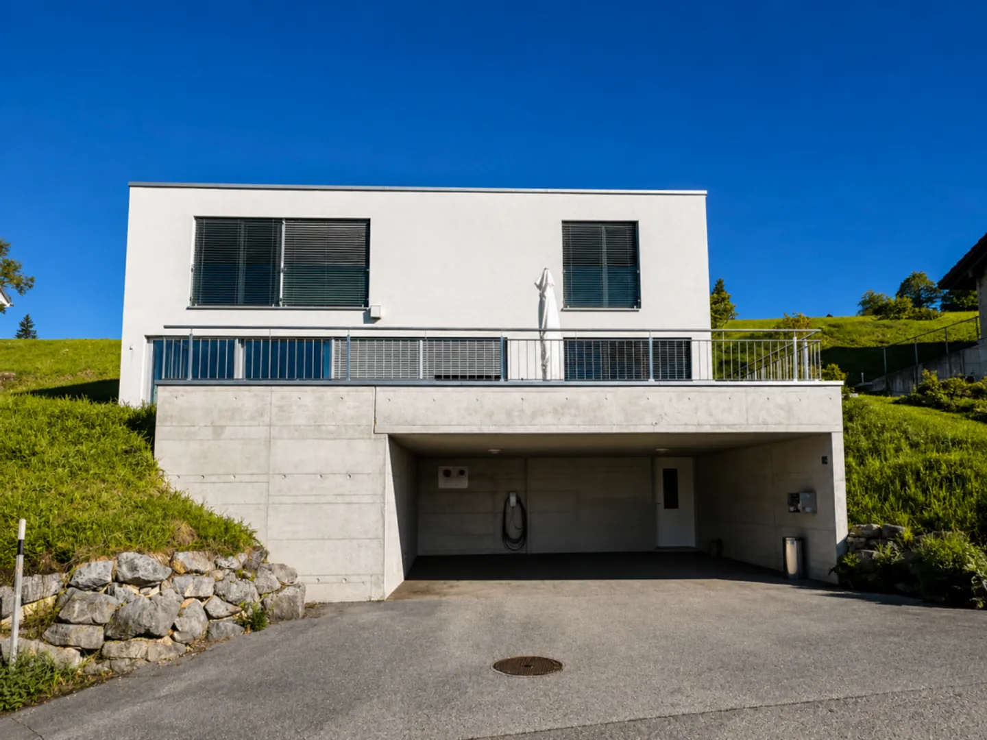 Magnificent villa with breathtaking view - Photo 4 of 13