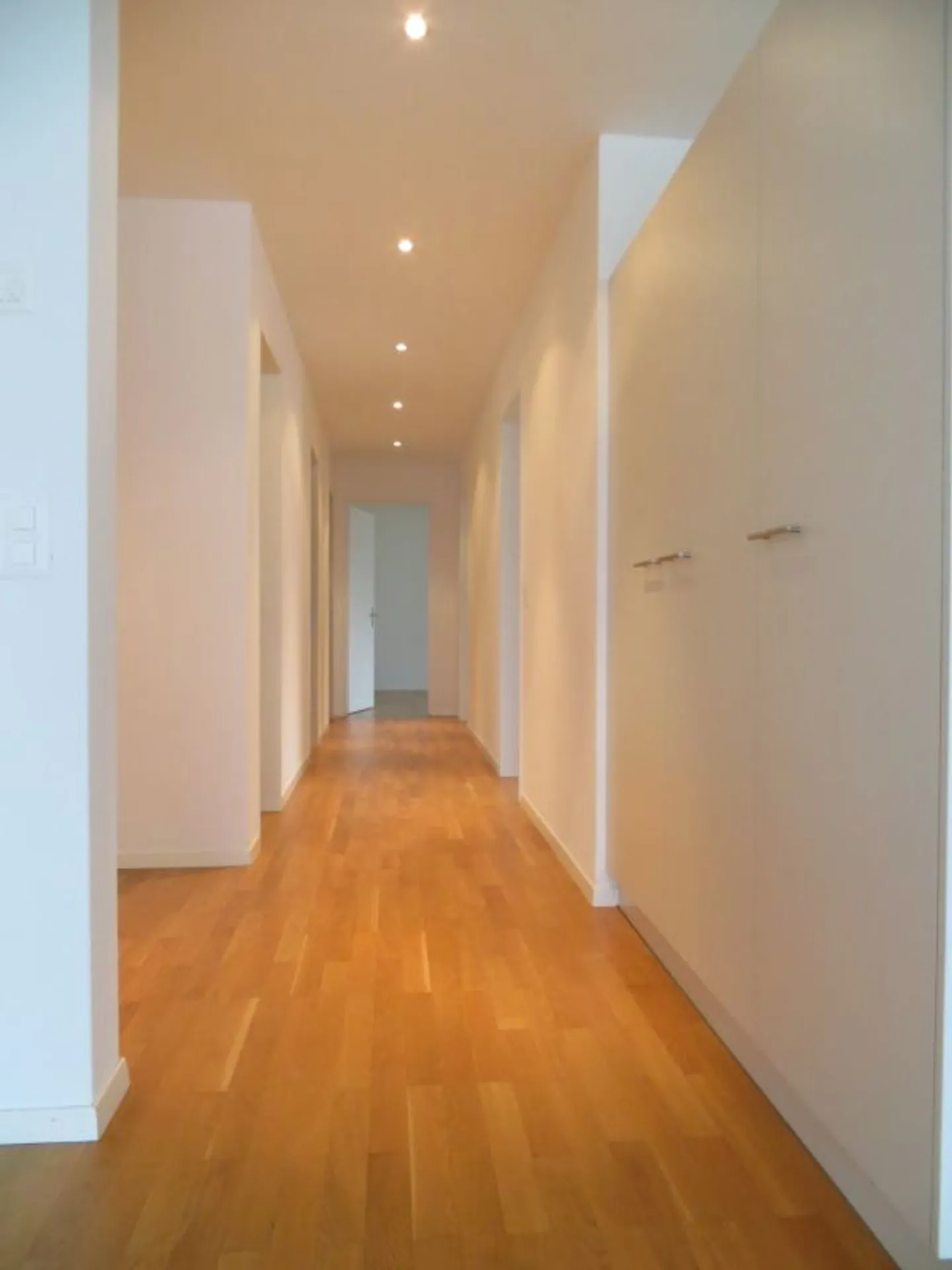 Large and modern 4 ½-room apartment in Sevelen - Photo 9 of 13