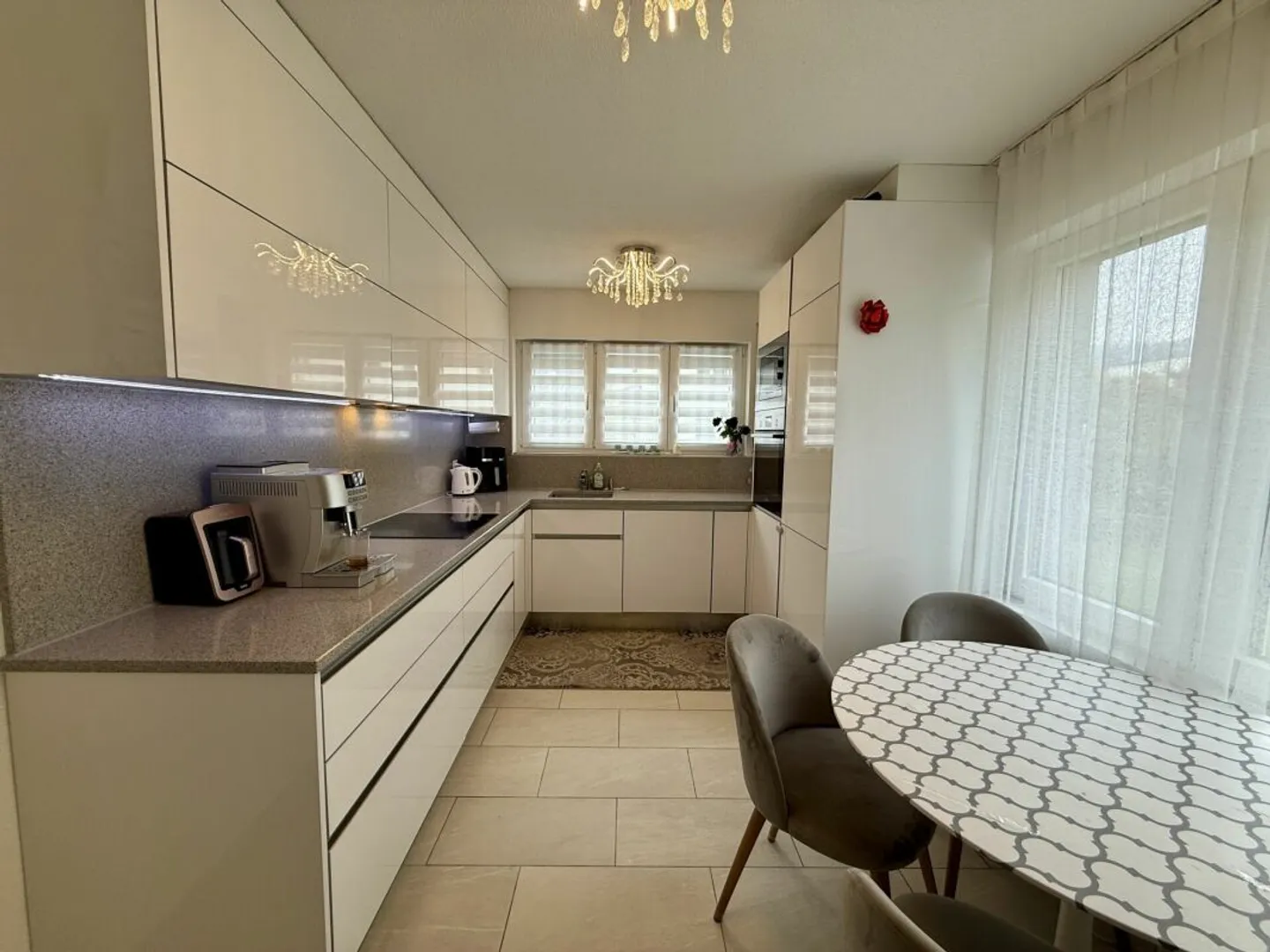 Emménager &amp; s'épanouir - maison individuelle rénovée avec jardin dans un quartier calme - Photo 8 sur 13