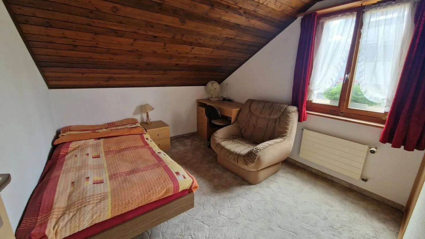 Une maison avec une histoire - et un terrain avec un avenir - Photo 11 sur 13