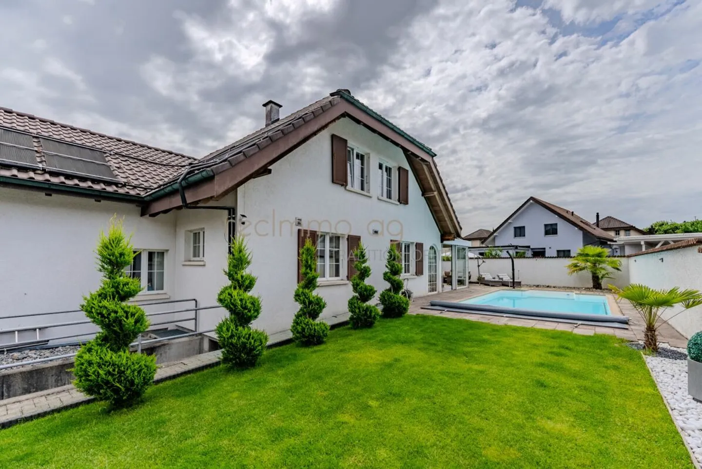 Paradis familial avec piscine, jardin d'hiver et beaucoup d'intimité - Photo 4 sur 13