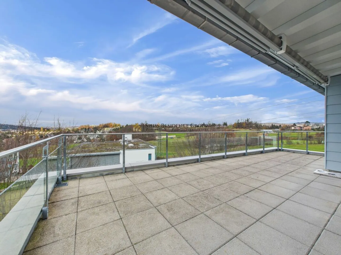 Lichtdurchfluteter, grosszügiger Wohntraum mit Aussicht - Photo 12 of 13