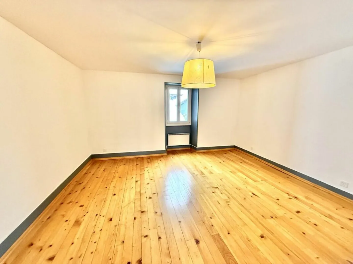 Duplex 6.5 rooms in St-Léonard - Photo 7 of 13