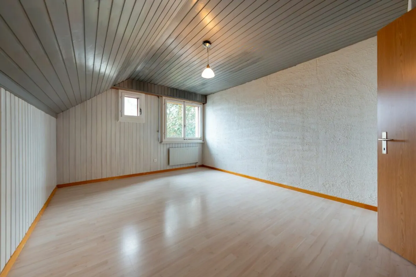 Ein Zuhause mit Charakter - durchdacht, gepflegt und voller Möglichkeiten - Photo 9 of 13