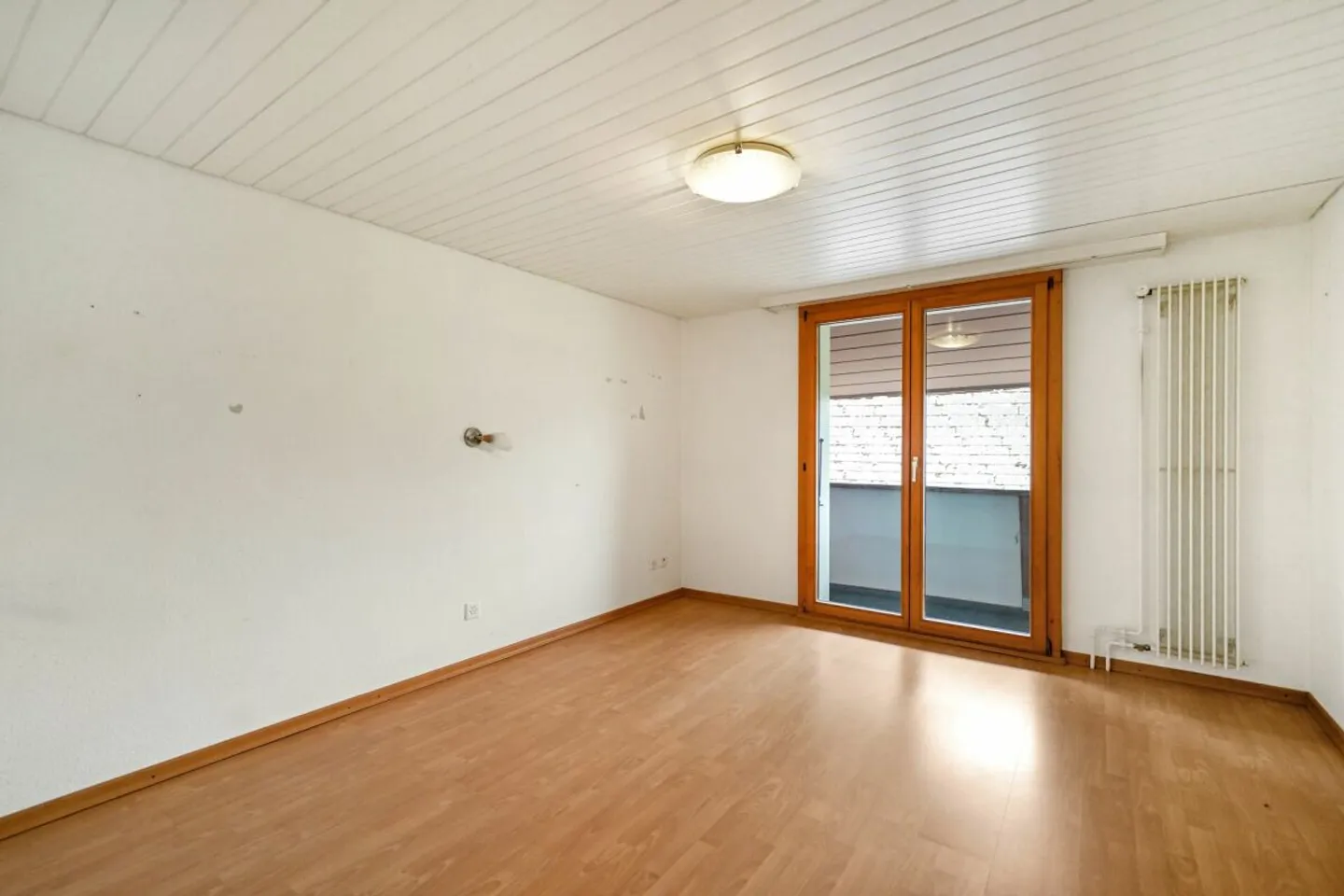 Affascinante casa unifamiliare con appartamento separato a un prezzo equo - Foto 8 di 13