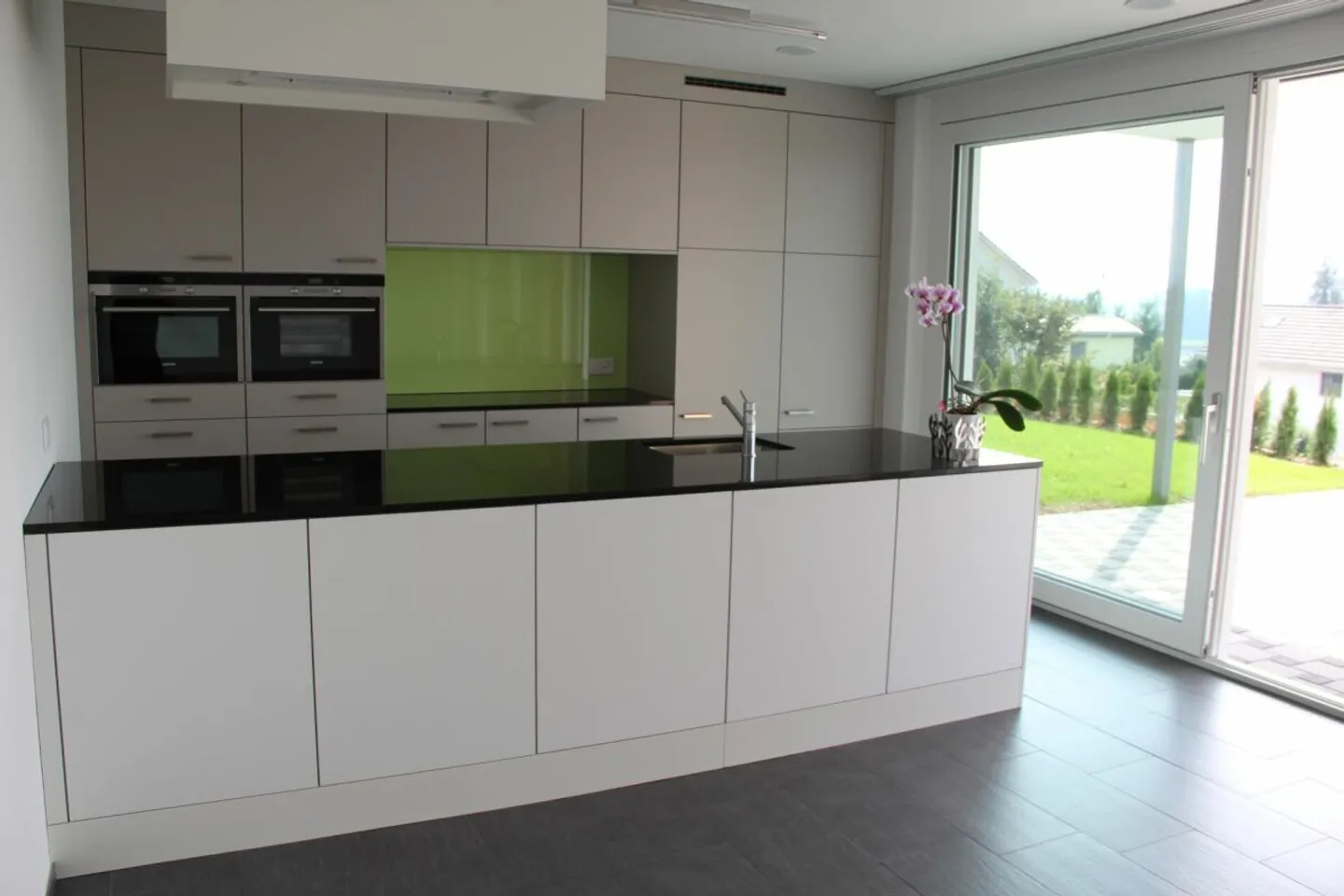 Dream apartment on the ground floor with panoramic view! - Photo 2 of 10