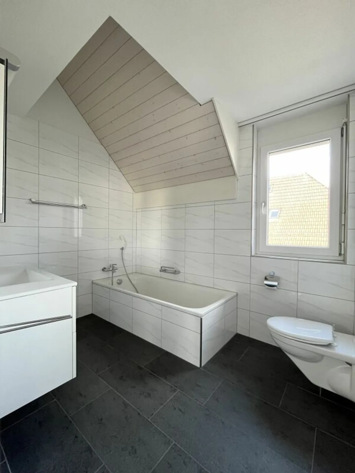 Helle und charmante 5.5-Zimmer-Dachwohnung - Photo 9 of 13