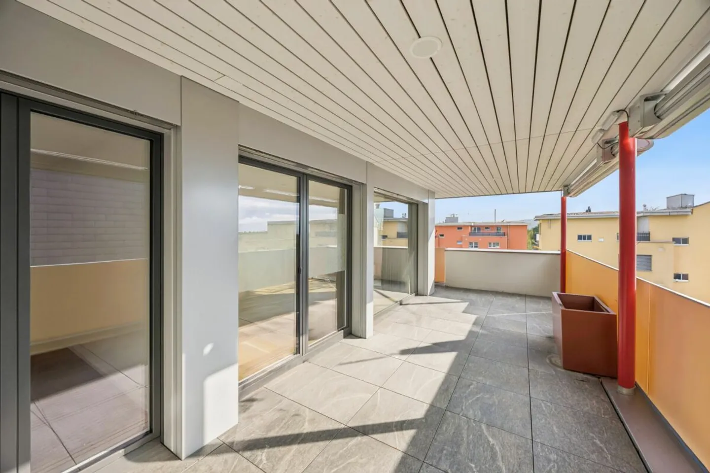 Exclusif, Énergétiquement Efficace et Unique - grand appartement en duplex de 6.5 pièces avec vue sur l'Alpstein - Photo 7 sur 13