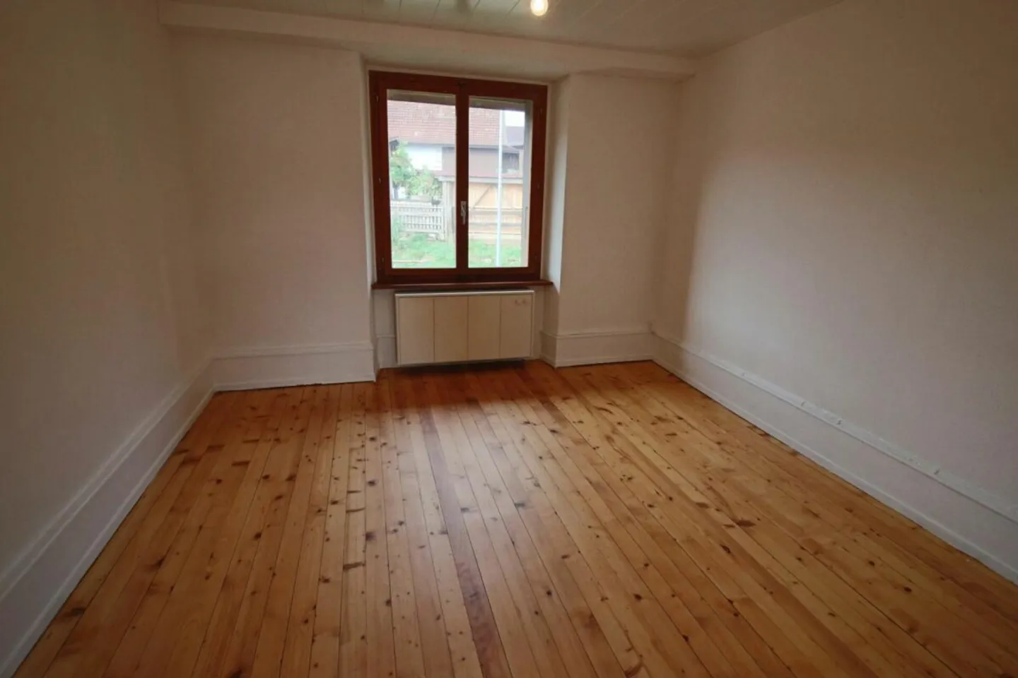 4-room house in Courchavon - Photo 10 of 12