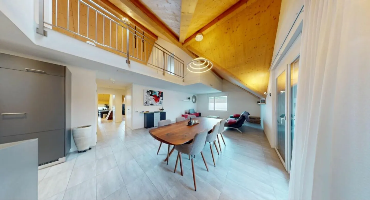 168 m² Dream Home with Impressive Gallery - Exclusive 5.5-Room Maisonette near the Aare - Photo 3 of 13