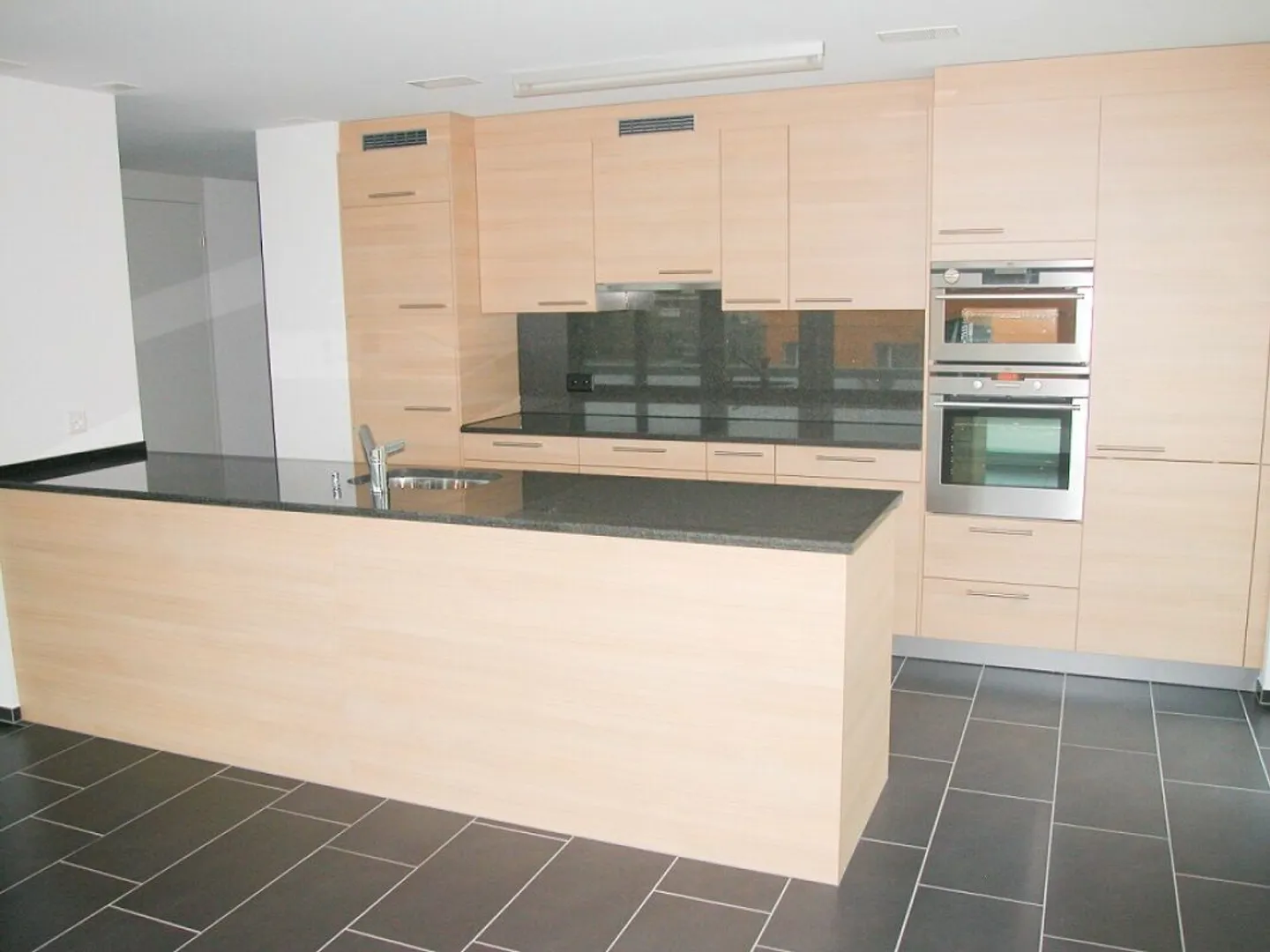 Your new home - modern, spacious, unique - Photo 3 of 9