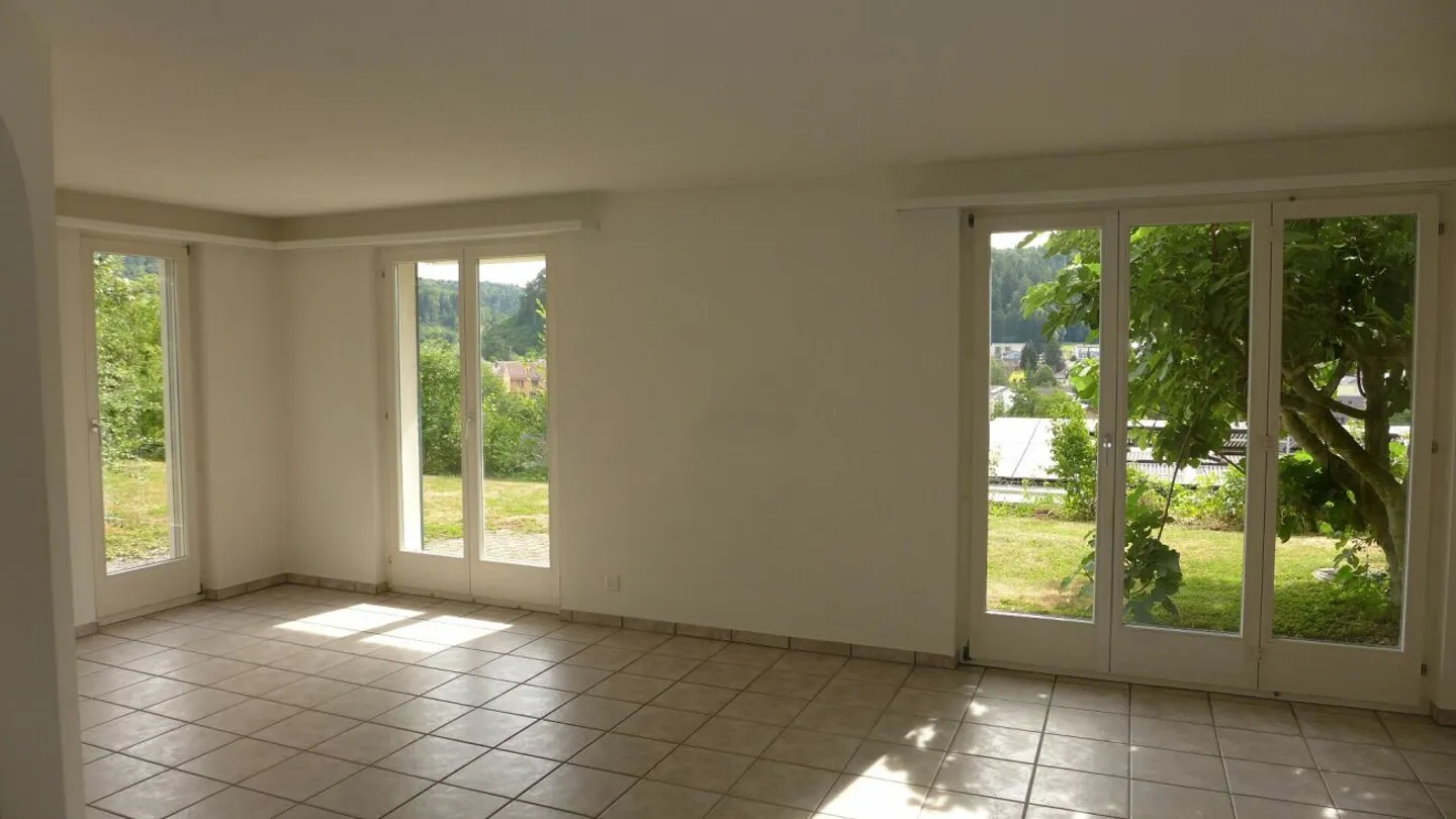 5.5 Room Single-Family House with a View - Photo 6 of 10