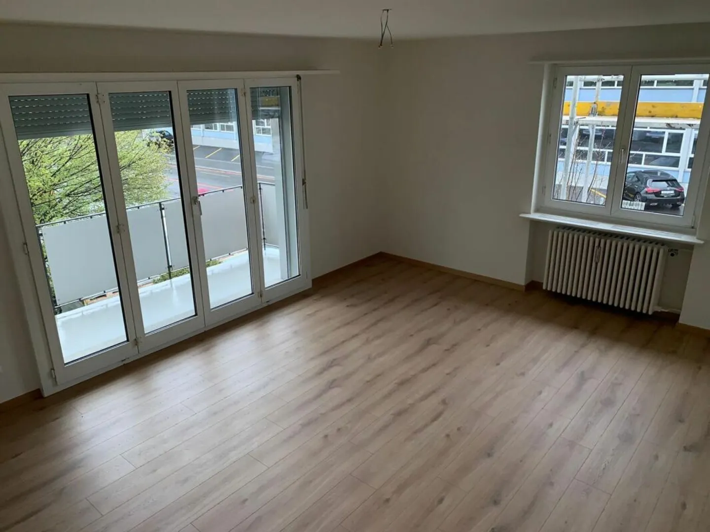 Neu renovierte und moderne 3 Zimmerwohnung in Wil - Photo 2 of 8